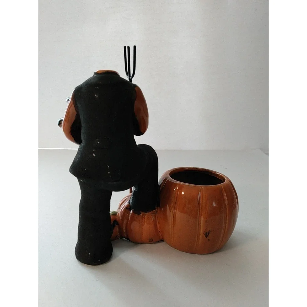 Yankee Candle Headless Pumpkin Farmer Boney Bunch Votive Holder 2011 Retired